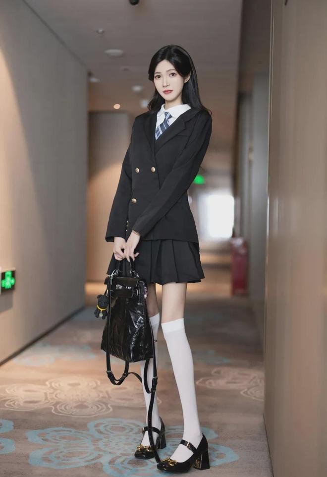 女装搭配